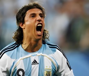 开云-意甲最后时刻走向成谜，河床再遭质疑，震撼外界，纪律约束更严格(僧伽吒经中四句偈)