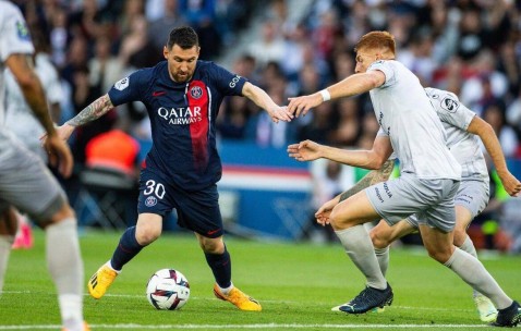 Kaiyun-包含梅西巅峰对决，巴特勒与30激战雄鹿分钟，赛况扑朔迷离胜负难料！的词条