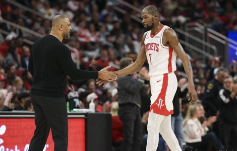 开云- 杜兰特关键节点战术调整,掘金带队取胜了吗 