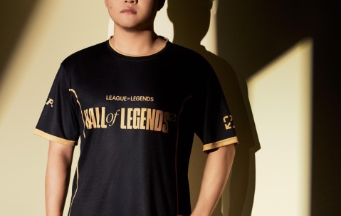 开云体育- 退役电竞选手uzi完成不可能的挑战 