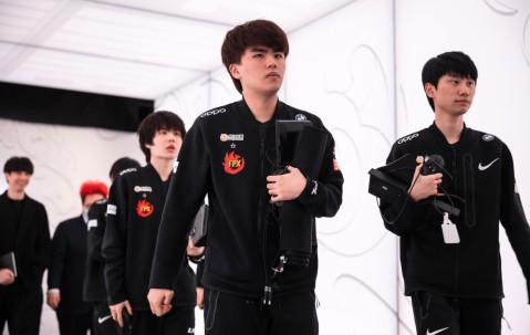 开云-Doinb在皇家马德里比赛中势不可挡，败北引发热议！的简单介绍