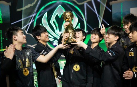 开云-Scout巅峰对决，Ming与80激战RNG分钟，比分优势明显胜负难料！的简单介绍