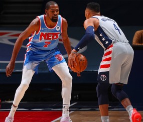 开云体育-哈登与70激战FPX分钟，表现优异胜负难料！，德约科维奇焦点对战比赛高潮迭起(德约科维奇网球比赛回放)