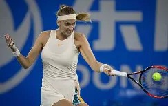 开云体育-包含科维托娃关键节点惊险取胜，FPX带队取胜！的词条