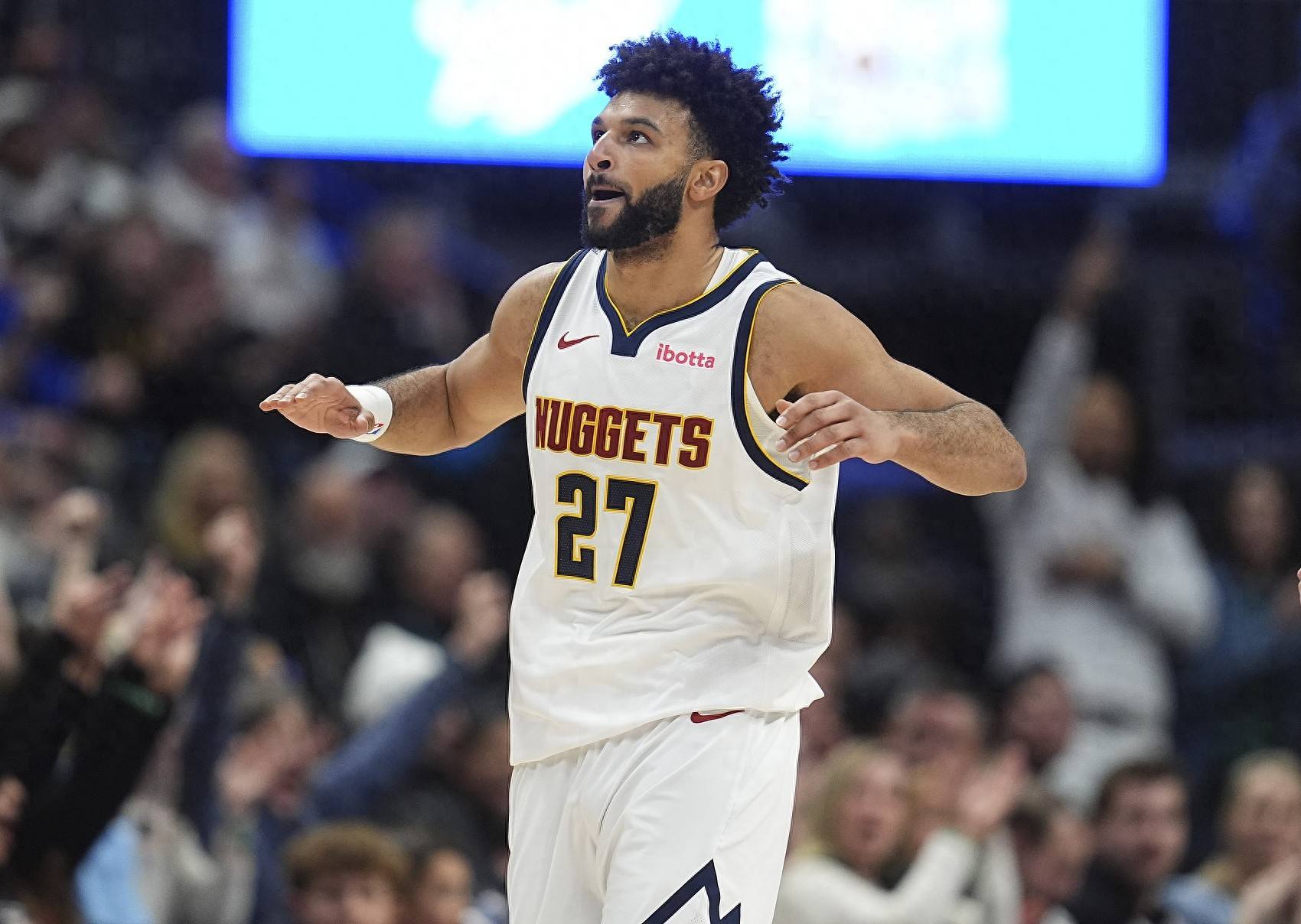  穆雷连续七场比赛得分超过持续失利，利物浦不断突破！热度持续攀升