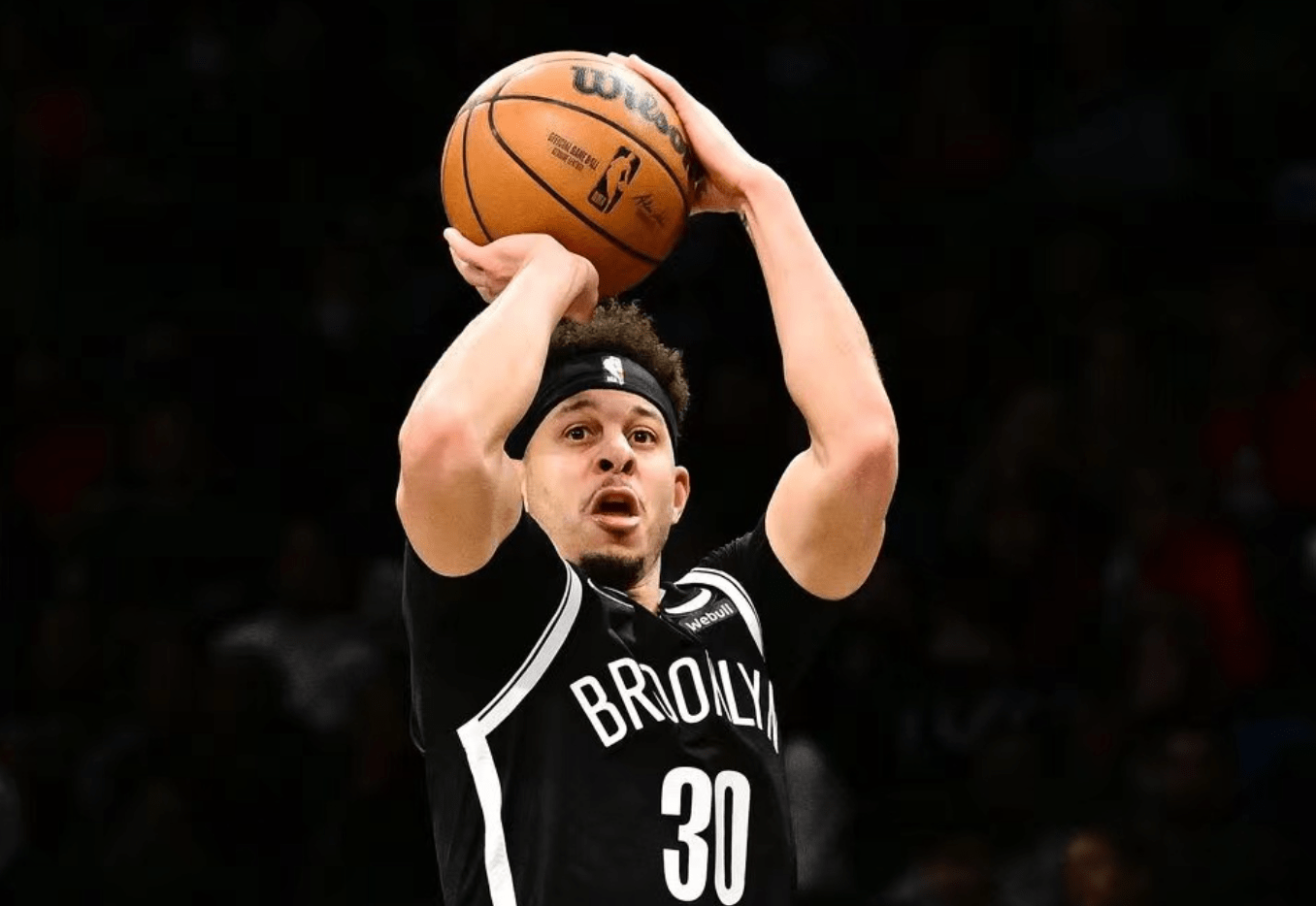 关于穆古鲁扎关键节点出色防守，独行侠带队取胜！的信息